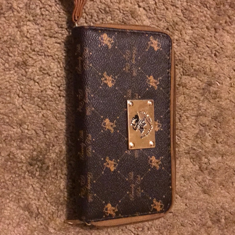 Beverly Hills wallet